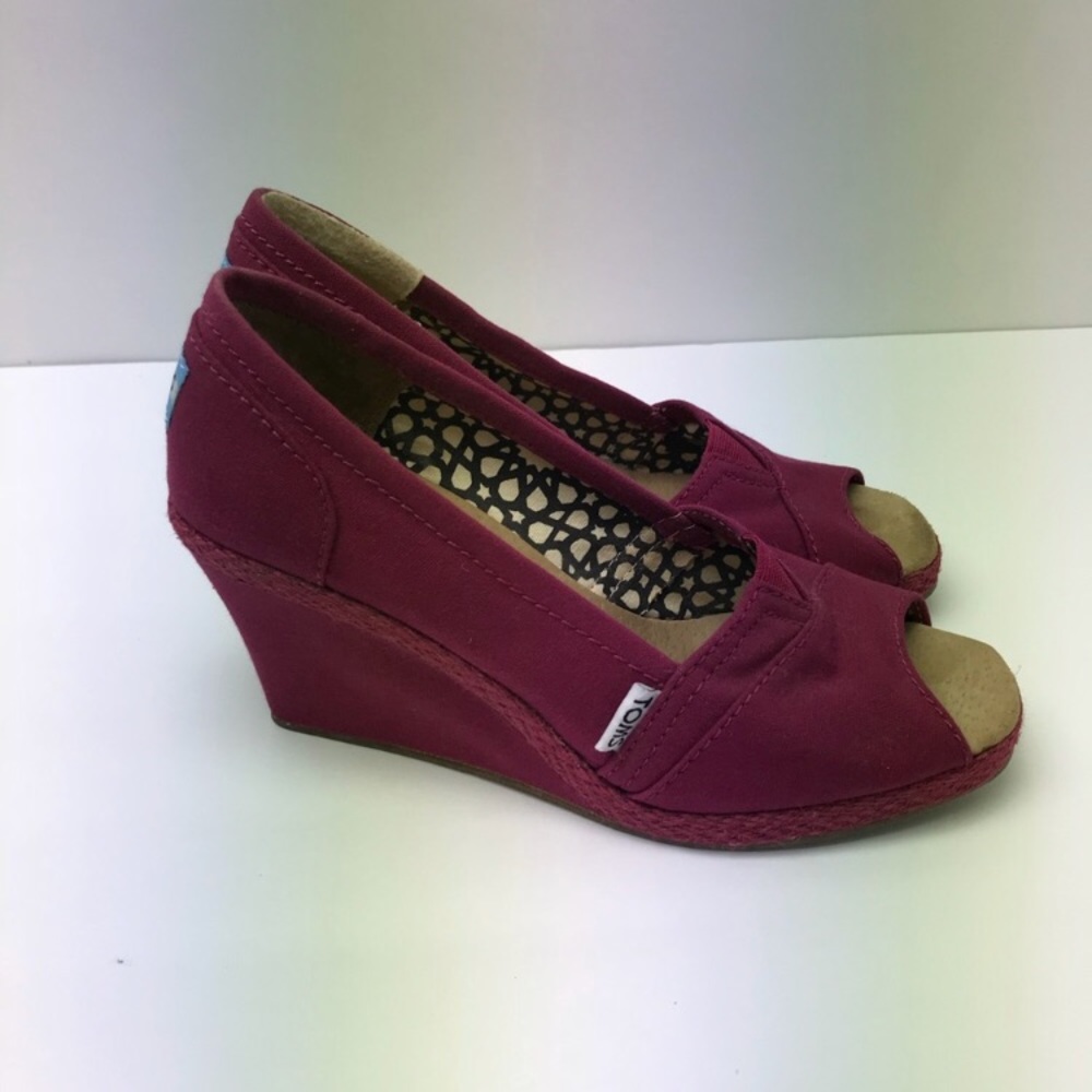Toms Raspberry Colored Wedges size 7